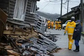 Erda Japonyayê piştî erdeheja 7,2yê 9 santîmetre şiqitî