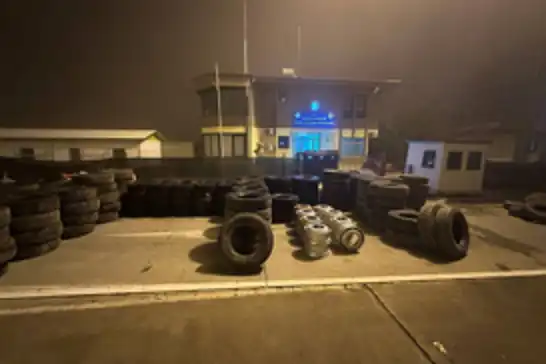 Şanlıurfa’da 211 kaçak kamyon lastiği ele geçirildi