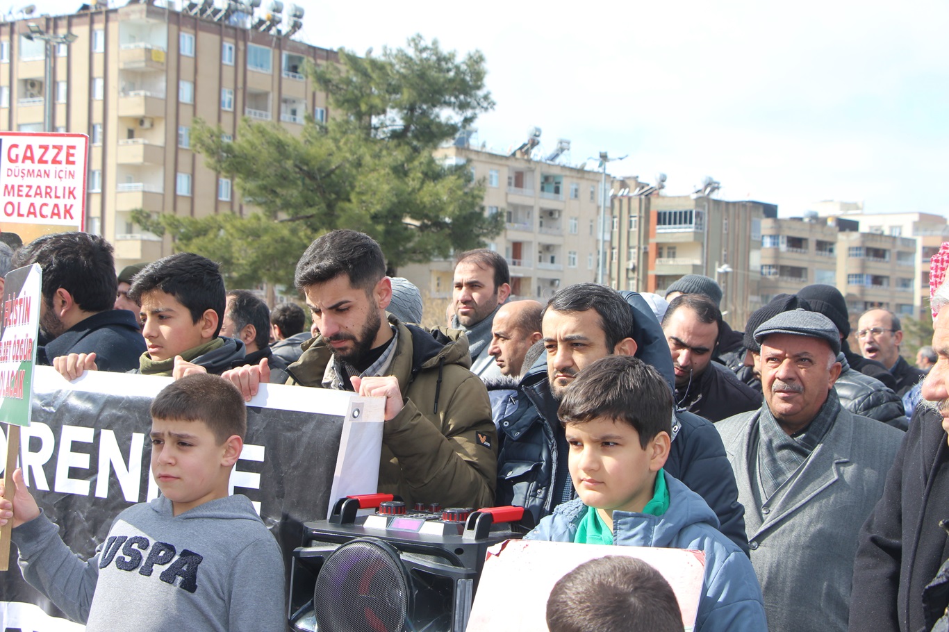 Gazze dün olduğu gibi bugün de yarın da Filistinlilerindir