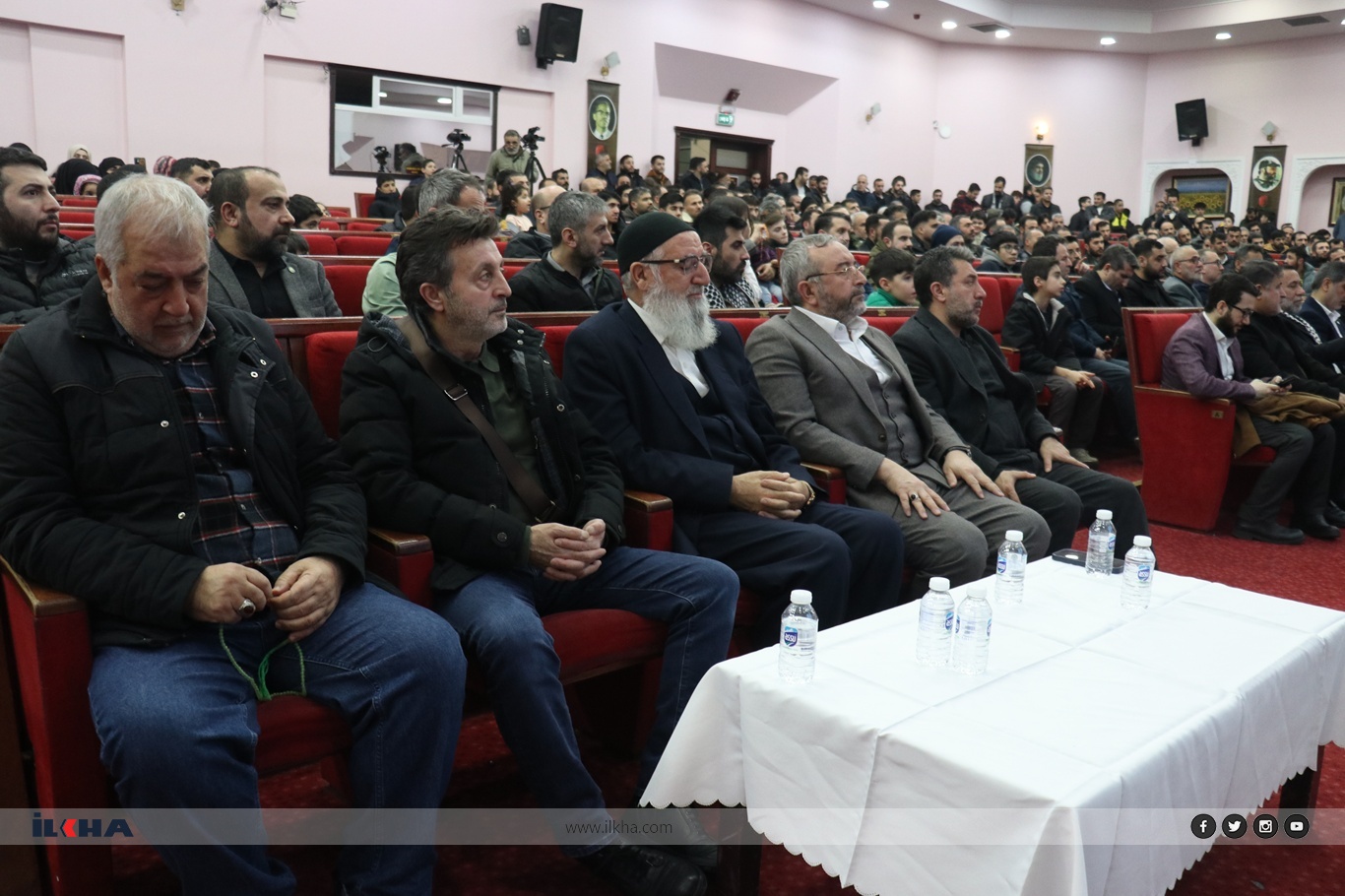 12b902a2-3fda-4c95-898f-a4909f686b39