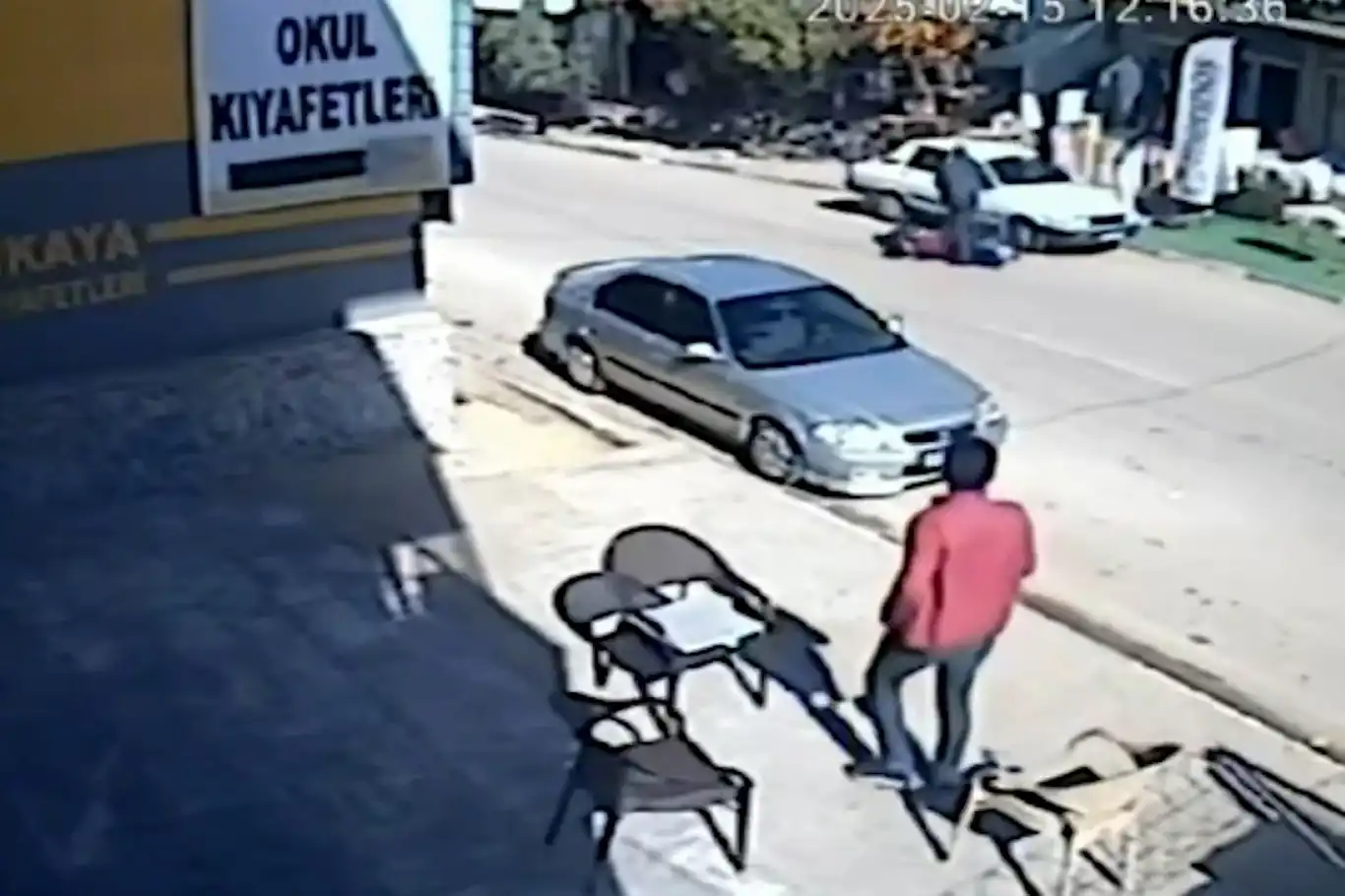 Adana'da iş yerine silahlı saldırı: 1 yaralı Adana'da iş yerine silahlı saldırı: 1 yaralı