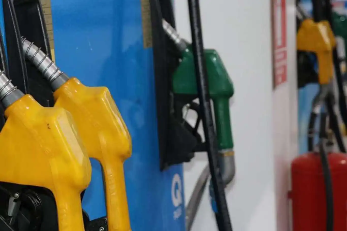 Motorine gece yarısından itibaren zam gelmesi bekleniliyor Motorine gece yarısından itibaren zam gelmesi bekleniliyor