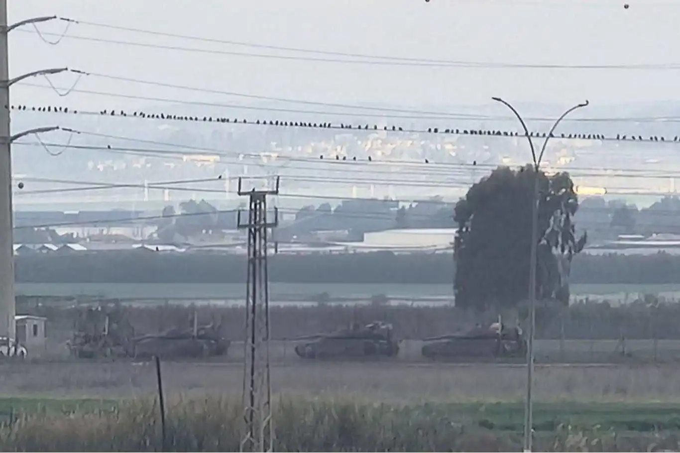 İşgal ordusu, Cenin'e tank birliği ve Nahal Tugayı gönderdi İşgal ordusu, Cenin'e tank birliği ve Nahal Tugayı gönderdi