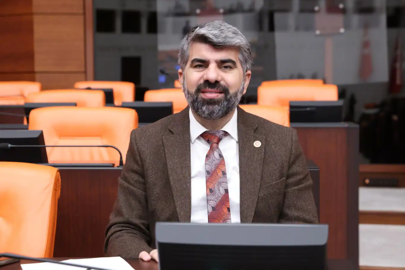 HÜDA PAR Milletvekili Faruk Dinç, Mersin’in trafik sorununu Meclis’e taşıdı HÜDA PAR Milletvekili Faruk Dinç, Mersin’in trafik sorununu Meclis’e taşıdı
