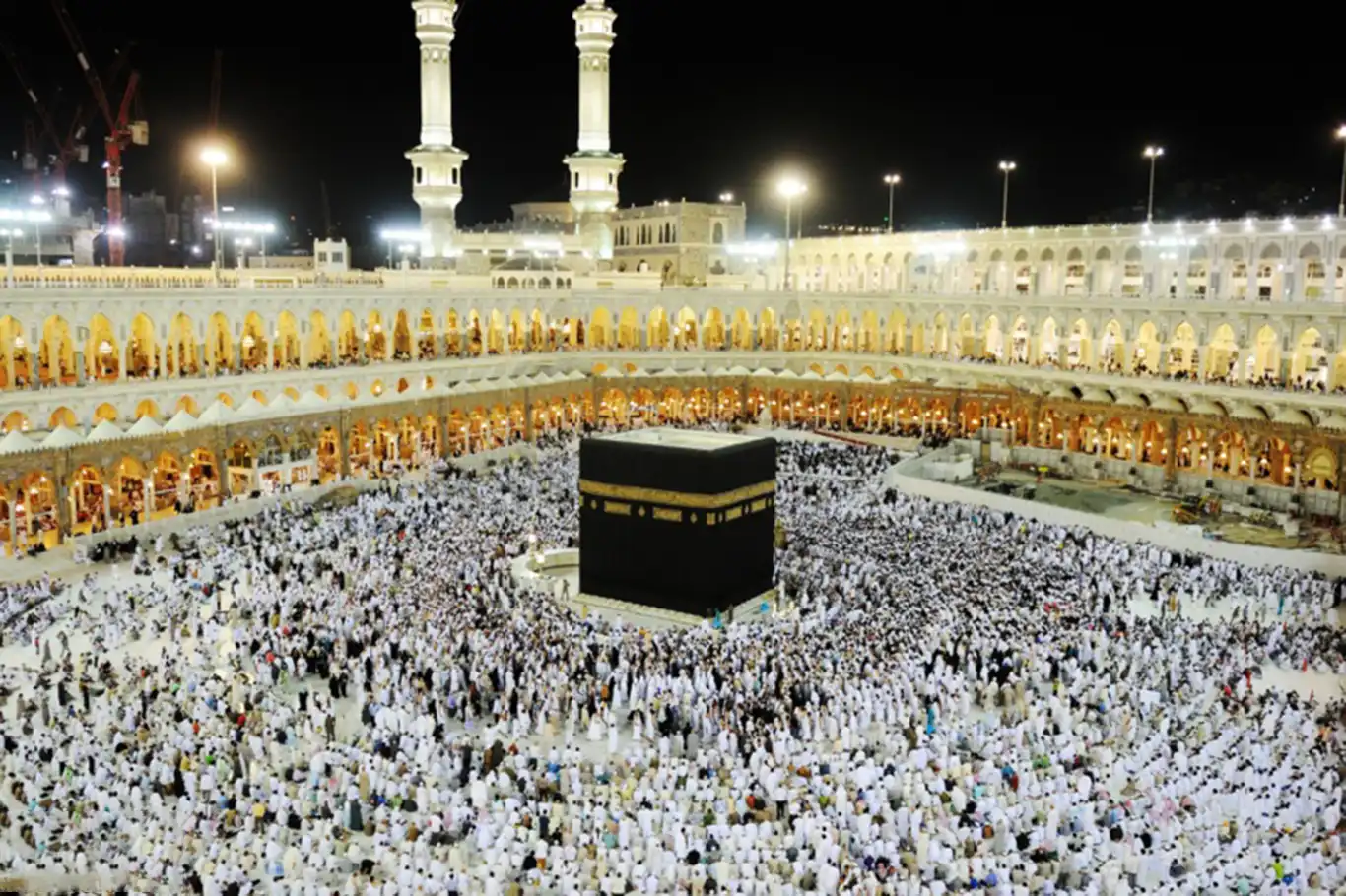 Suudi Arabistan, umre ziyareti için aşı zorunluluğunu kaldırdı Suudi Arabistan, umre ziyareti için aşı zorunluluğunu kaldırdı