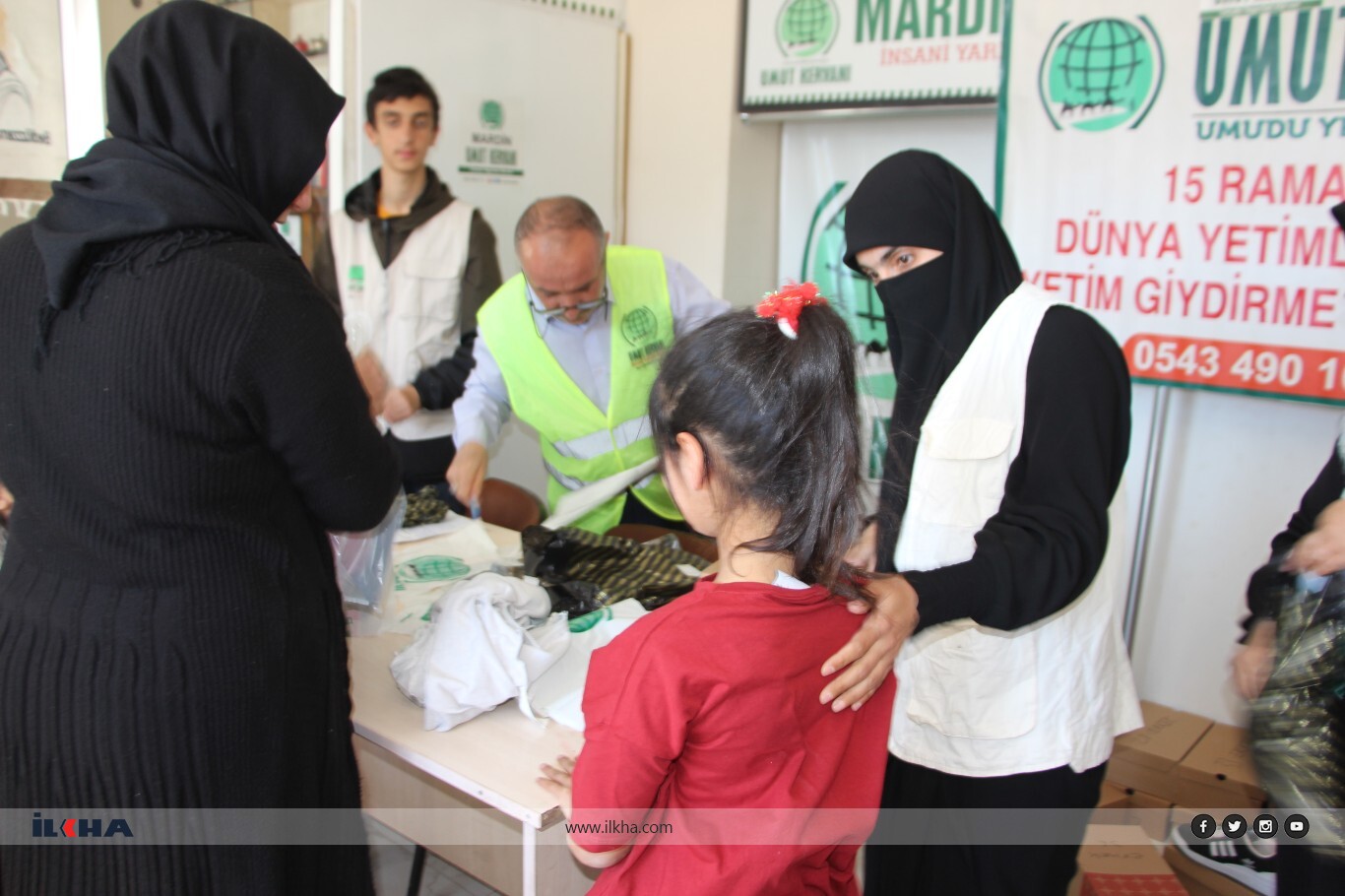 Hope Caravan provides clothing to 35 orphan families in Mardin Hope Caravan provides clothing to 35 orphan families in Mardin