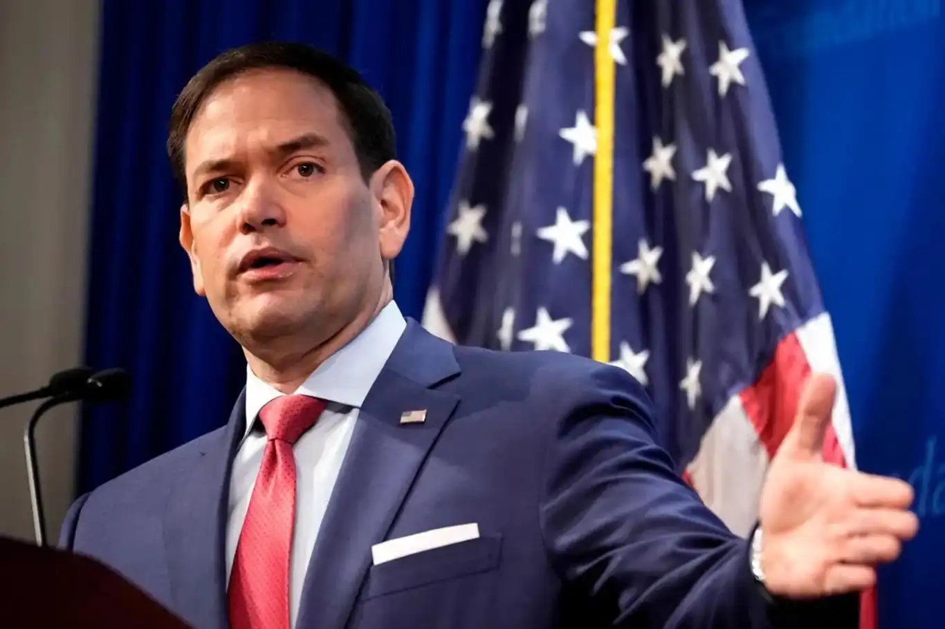 ABD Dışişleri Bakanı Rubio: Trump, İran'ı nükleer silaha sahip olmaktan alıkoymaya kararlı ABD Dışişleri Bakanı Rubio: Trump, İran'ı nükleer silaha sahip olmaktan alıkoymaya kararlı