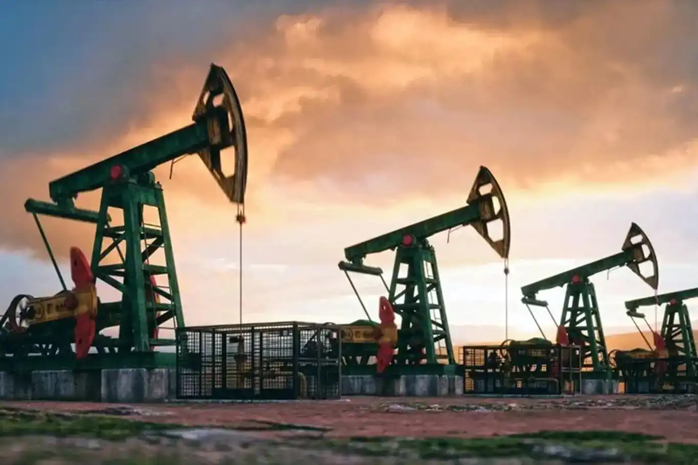 Brent petrolün varili 71 dolar seviyesinde Brent petrolün varili 71 dolar seviyesinde