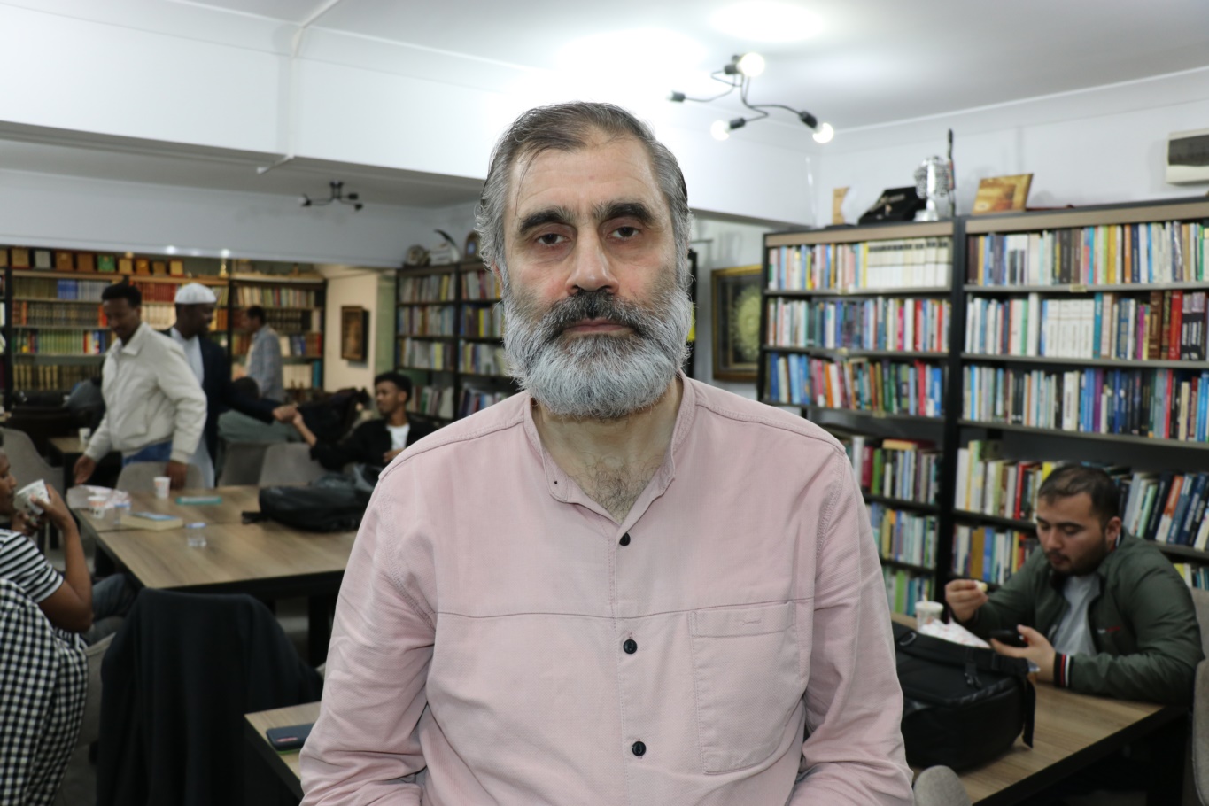 İnsan Hakları ve Hizmet Derneği Yönetim Kurulu Başkanı Mustafa Sinan