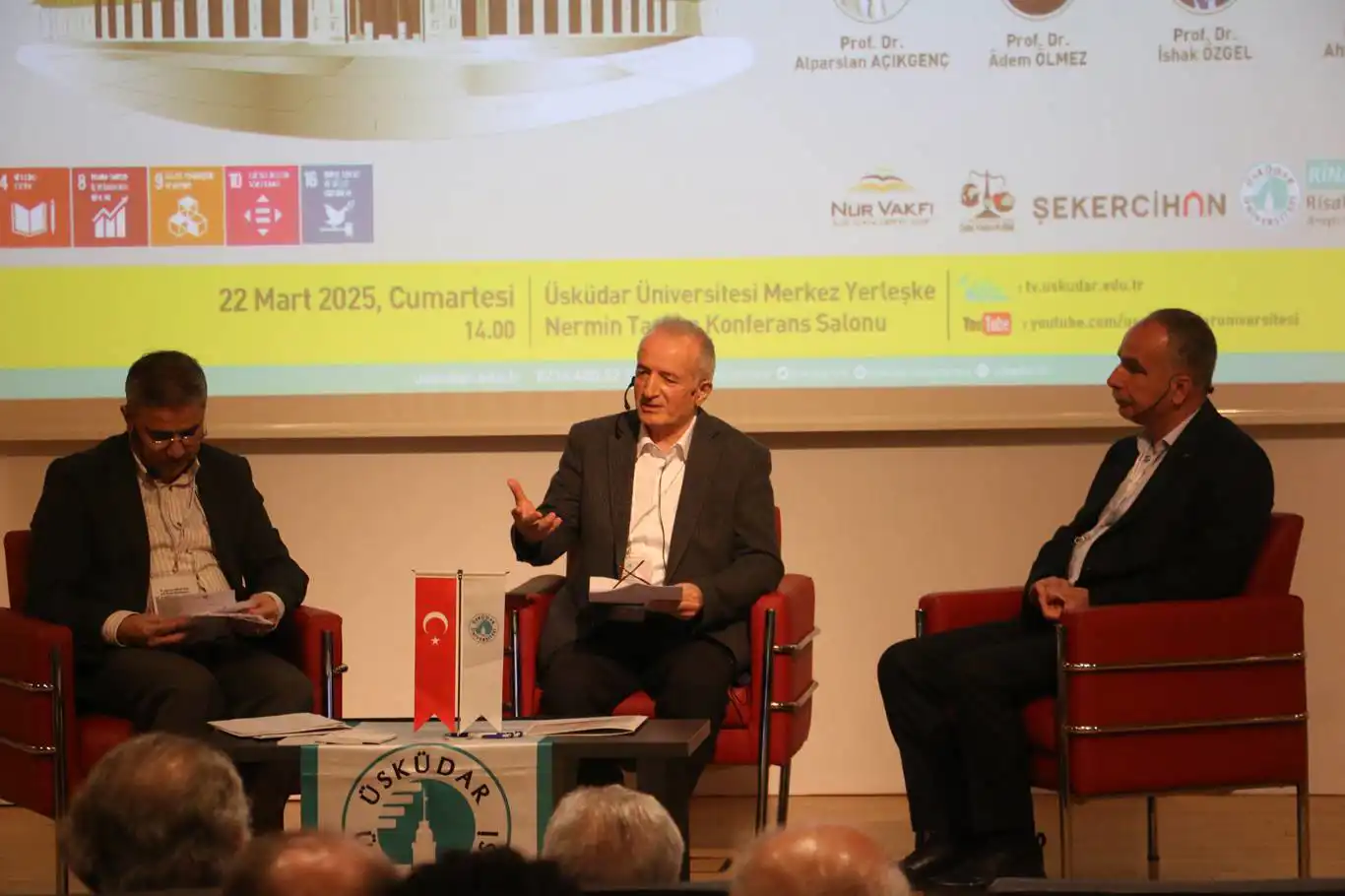 Said Nursi'nin vefat yıldönümünde "Hutbe-i Şamiye ve İslam Dünyasının Meseleleri" paneli gerçekleştirildi Said Nursi'nin vefat yıldönümünde "Hutbe-i Şamiye ve İslam Dünyasının Meseleleri" paneli gerçekleştirildi