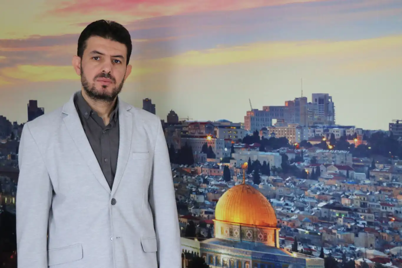 Filistinli Gazeteci Doktor Elbek: Gazze direnişinin sırrı cenk, cihat ve şehadettir Filistinli Gazeteci Doktor Elbek: Gazze direnişinin sırrı cenk, cihat ve şehadettir