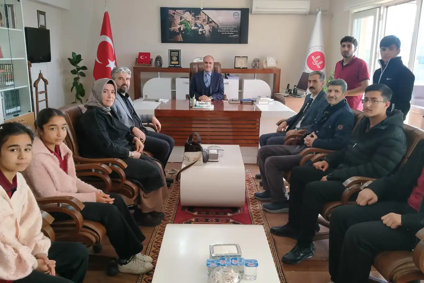 Lise öğrencilerinden Filistin'e anlamlı bağış Lise öğrencilerinden Filistin'e anlamlı bağış