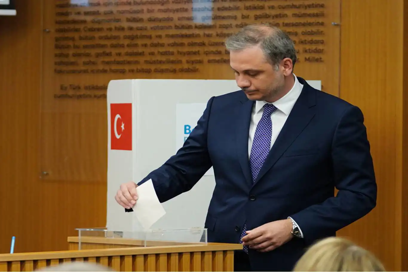 Beylikdüzü Belediye başkan vekili seçildi Beylikdüzü Belediye başkan vekili seçildi