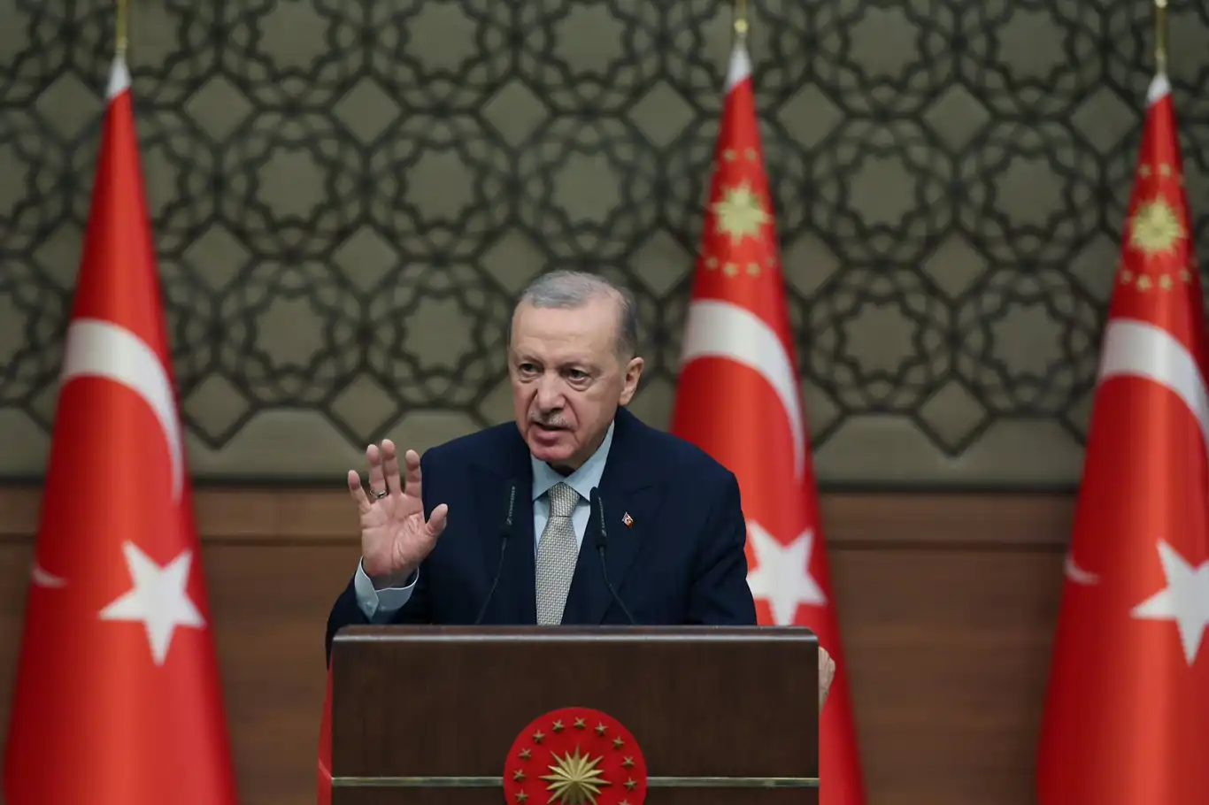 Cumhurbaşkanı Erdoğan, bayram tatilinin 9 gün olduğunu açıkladı Cumhurbaşkanı Erdoğan, bayram tatilinin 9 gün olduğunu açıkladı