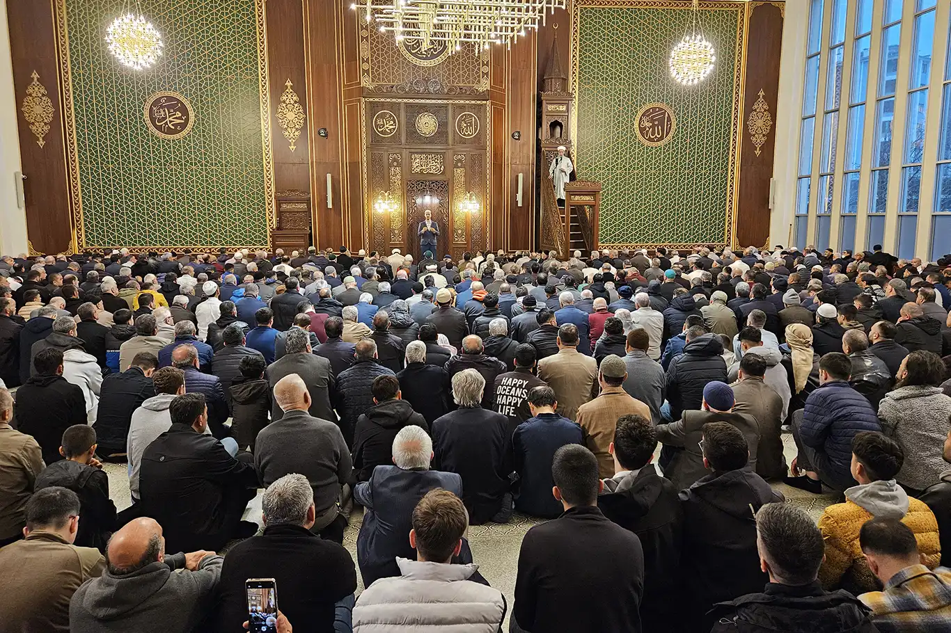 Malatya'da Bayram namazı dualarla eda edildi Malatya'da Bayram namazı dualarla eda edildi