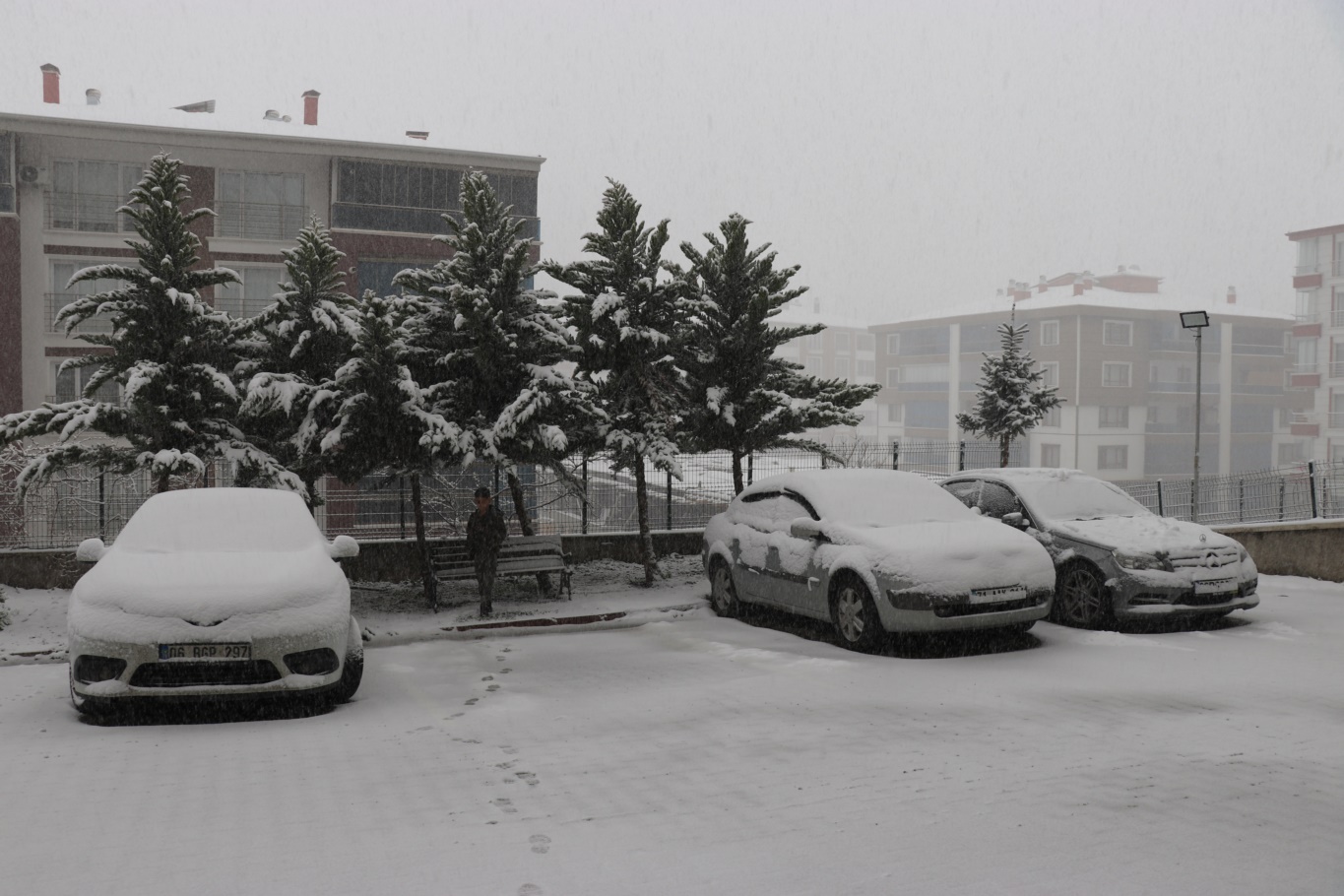 Ankara beyaza büründü