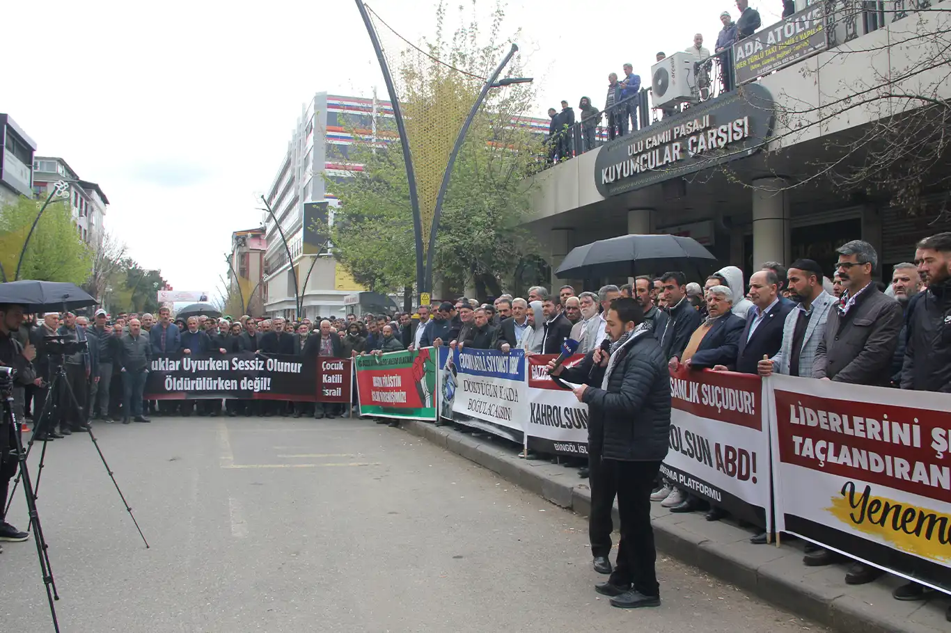Bingöl'den Gazze’ye destek: “siyonizm var oldukça kaos da var olacaktır” Bingöl'den Gazze’ye destek: “siyonizm var oldukça kaos da var olacaktır”