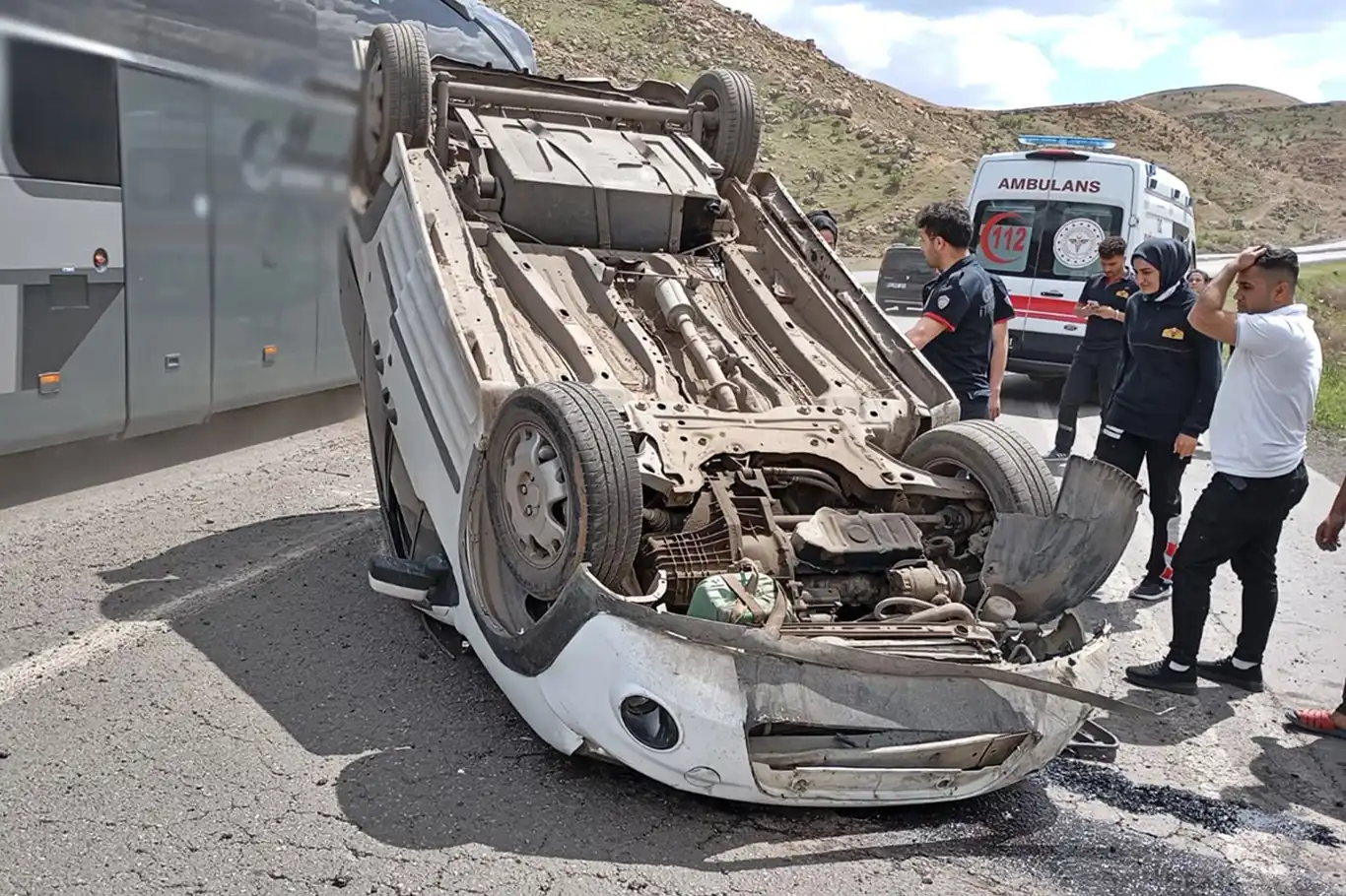 Şırnak'ta ticari araç takla attı: 1 yaralı Şırnak'ta ticari araç takla attı: 1 yaralı