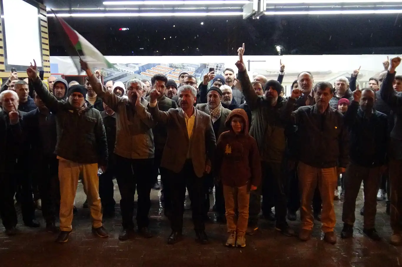 Malatya semaları tekbir sesleri ile inledi Malatya semaları tekbir sesleri ile inledi