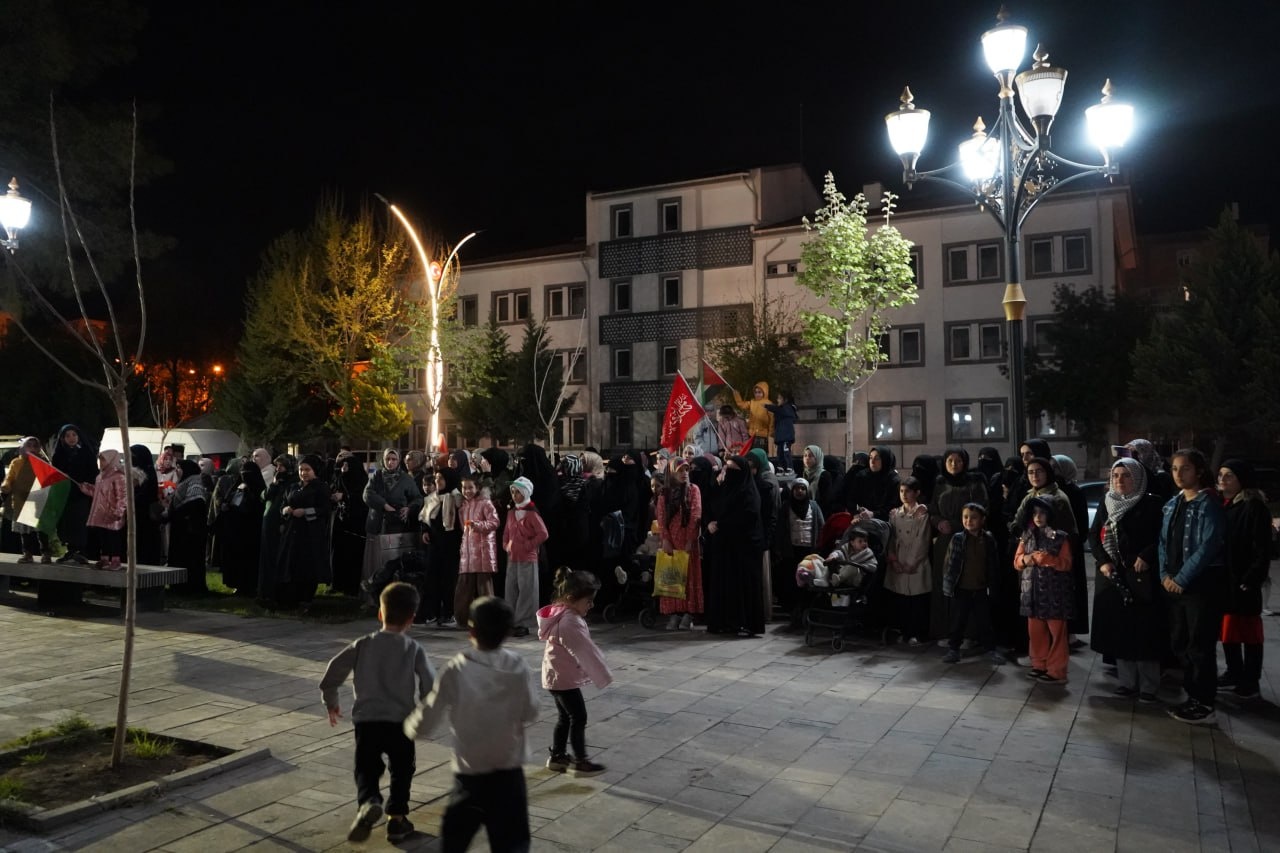 Bismil’de tekbirler ile Gazze protestosu Bismil’de tekbirler ile Gazze protestosu