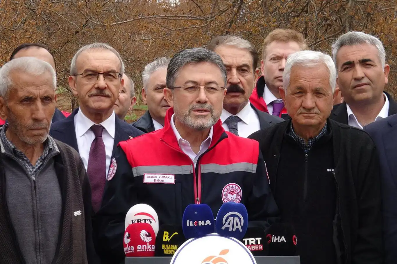 Bakan Yumaklı'dan zirai don hasarına ilişkin açıklama: Ödemeleri derhal yapılacak Bakan Yumaklı'dan zirai don hasarına ilişkin açıklama: Ödemeleri derhal yapılacak