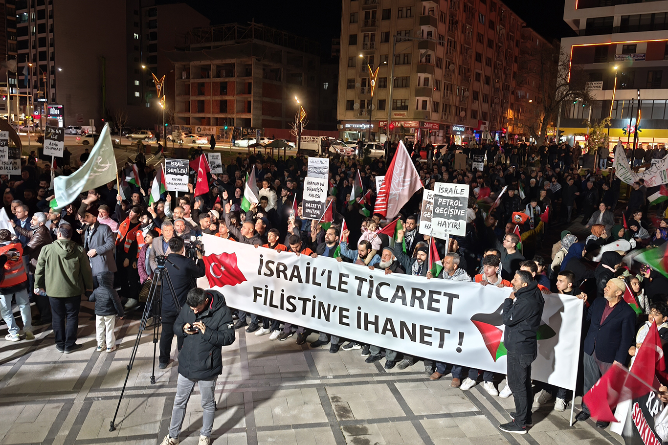 Elazığ’da Gazze için binler tek yürek oldu
