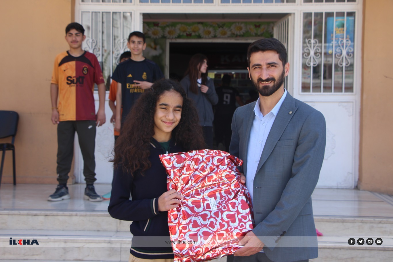 ce94ade6-7ef8-4fb1-a8c5-da89f99e5f4d