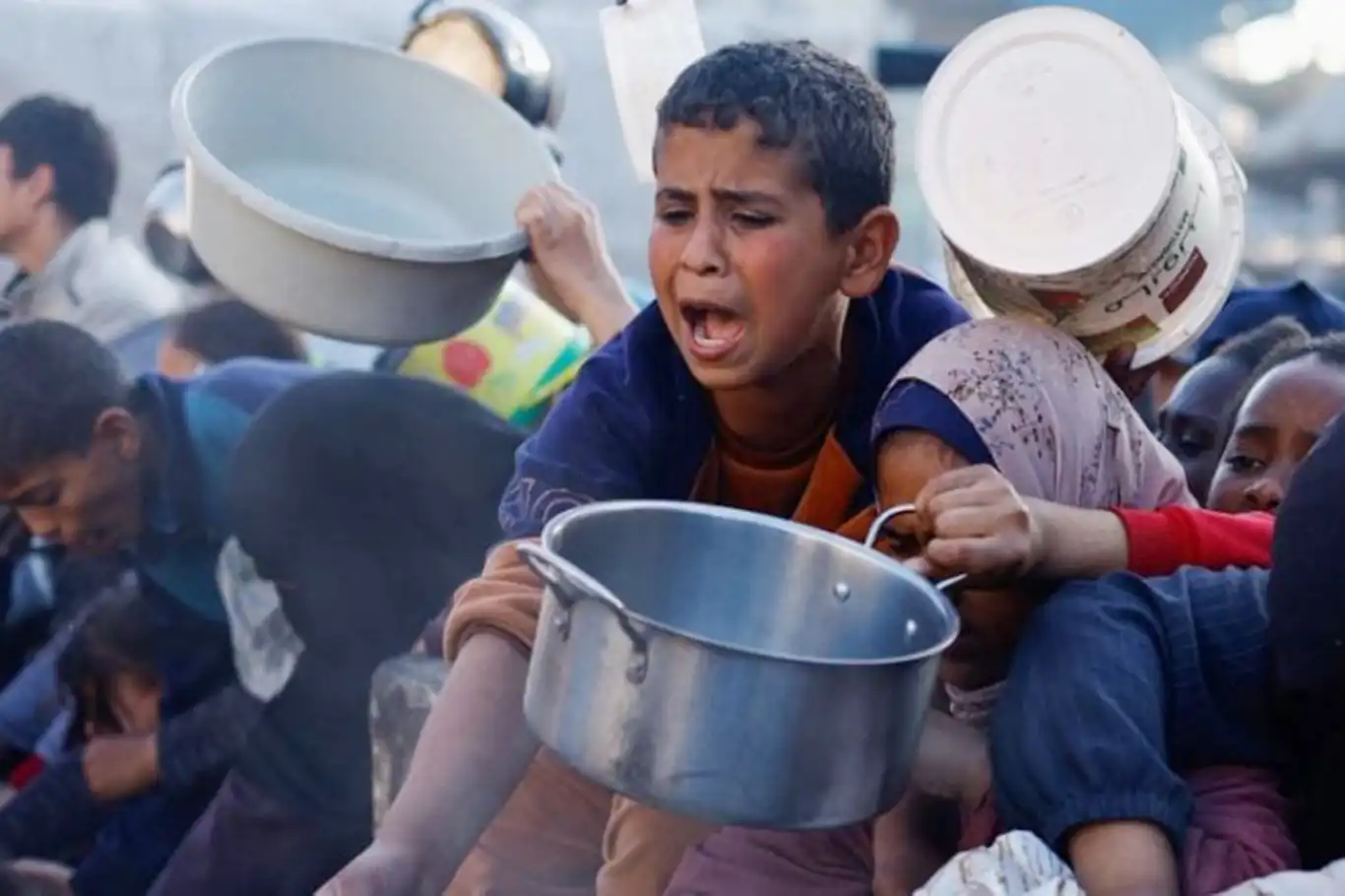 UNRWA: Gazze halkı açlık, susuzluk ve sağlık krizleriyle baş başa UNRWA: Gazze halkı açlık, susuzluk ve sağlık krizleriyle baş başa