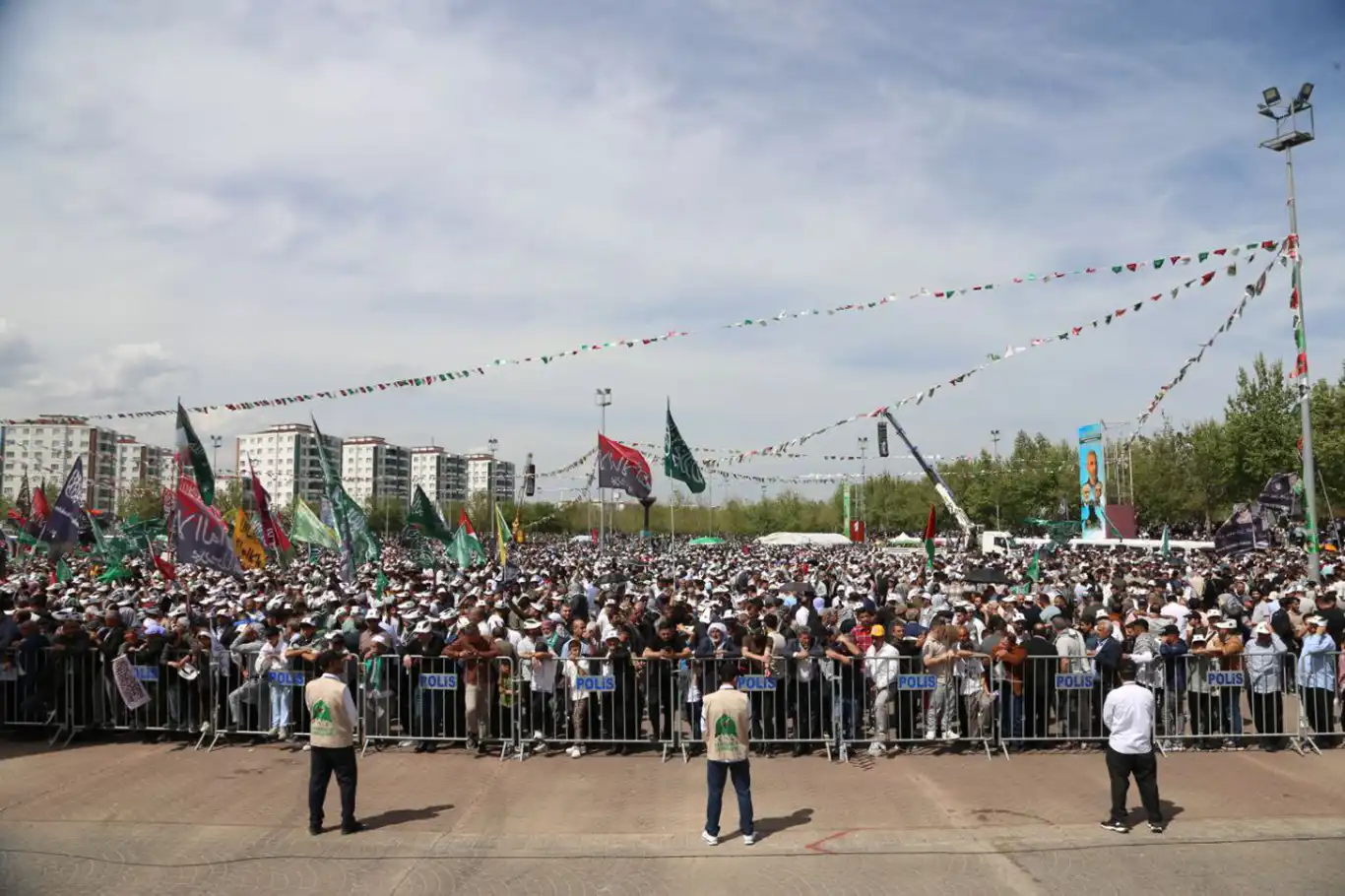 Diyarbakır'da tarihi gün!