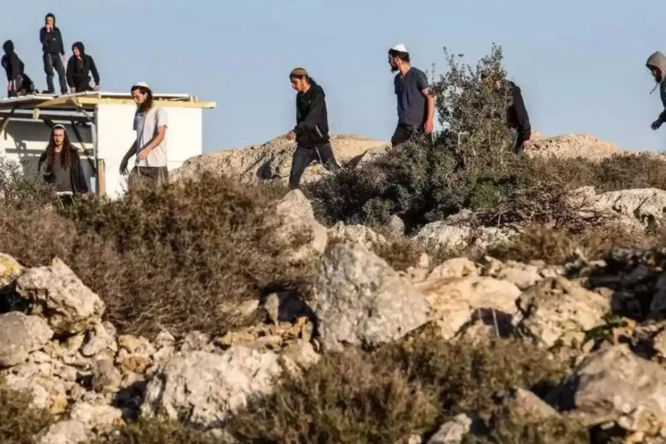 باندە جولەکەکان بەردەوامن لە دەستبەسەرداگرتنی خاکەکانی فەلەستین باندە جولەکەکان بەردەوامن لە دەستبەسەرداگرتنی خاکەکانی فەلەستین