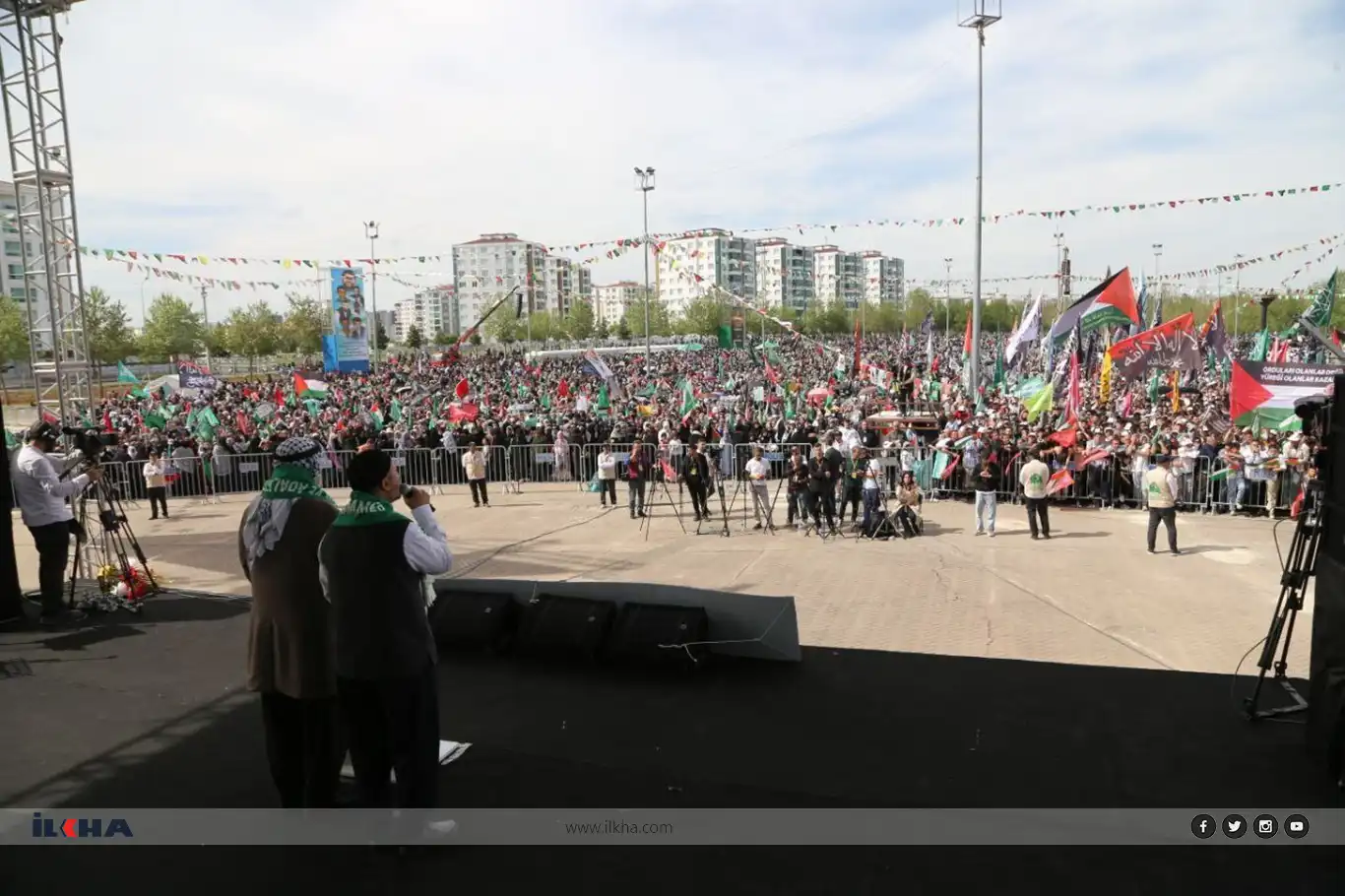 Hundreds of thousands gather in Diyarbakır for Mawlid Al Nabi celebration Hundreds of thousands gather in Diyarbakır for Mawlid Al Nabi celebration