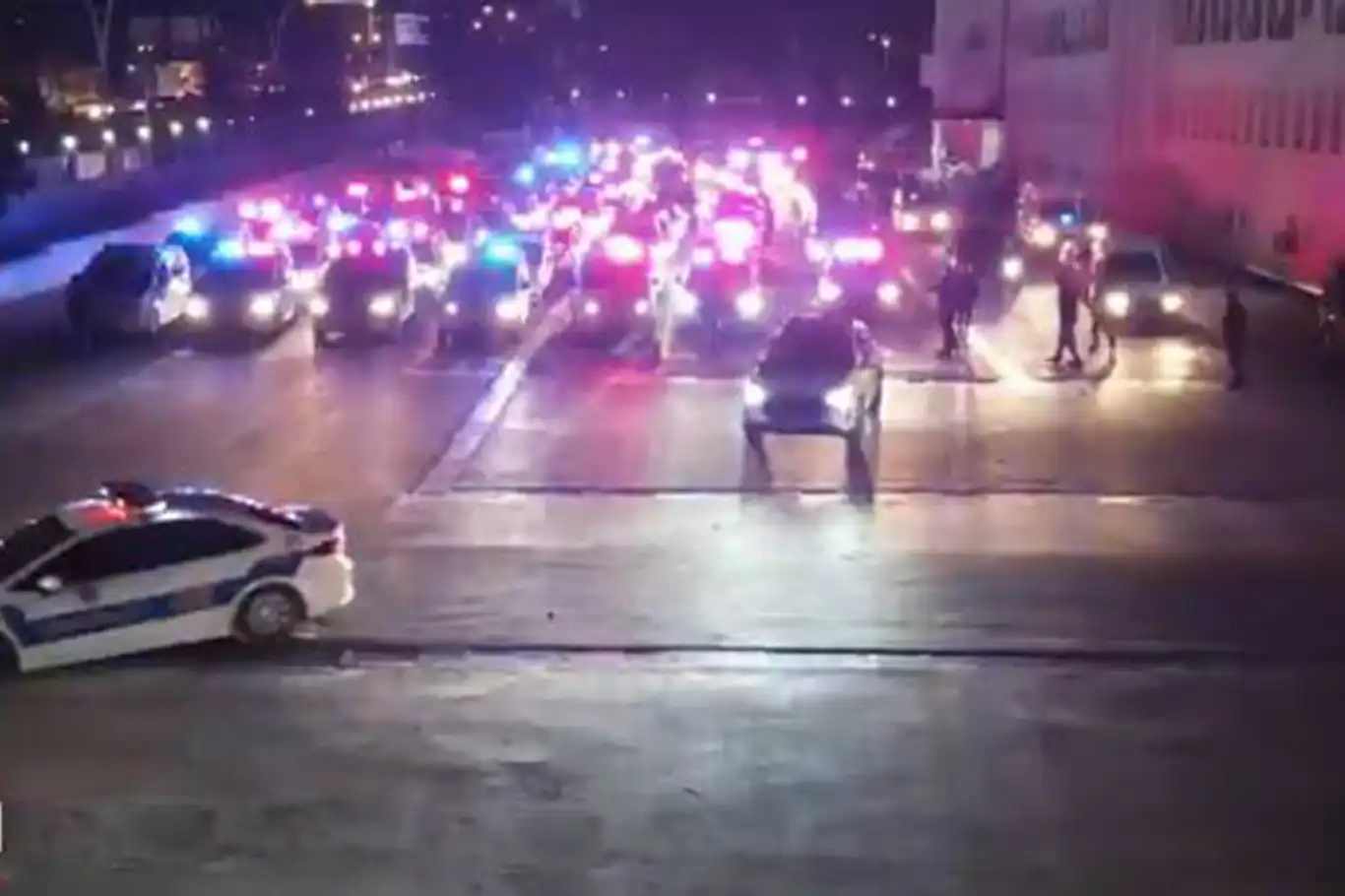 Narkokapan-Ankara Operasyonu'nda 90 tutuklama Narkokapan-Ankara Operasyonu'nda 90 tutuklama