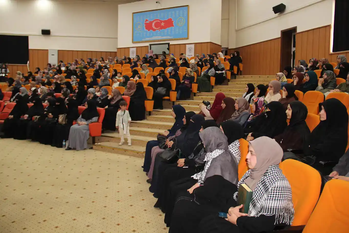 "الأمة ستنهض عندما تتقدم النساء إلى الصفوف الأمامية": ندوة في باتمان تسلط الضوء على دور المرأة المسلمة في المقاومة من غزة إلى العالم "الأمة ستنهض عندما تتقدم النساء إلى الصفوف الأمامية": ندوة في باتمان تسلط الضوء على دور المرأة المسلمة في المقاومة من غزة إلى العالم