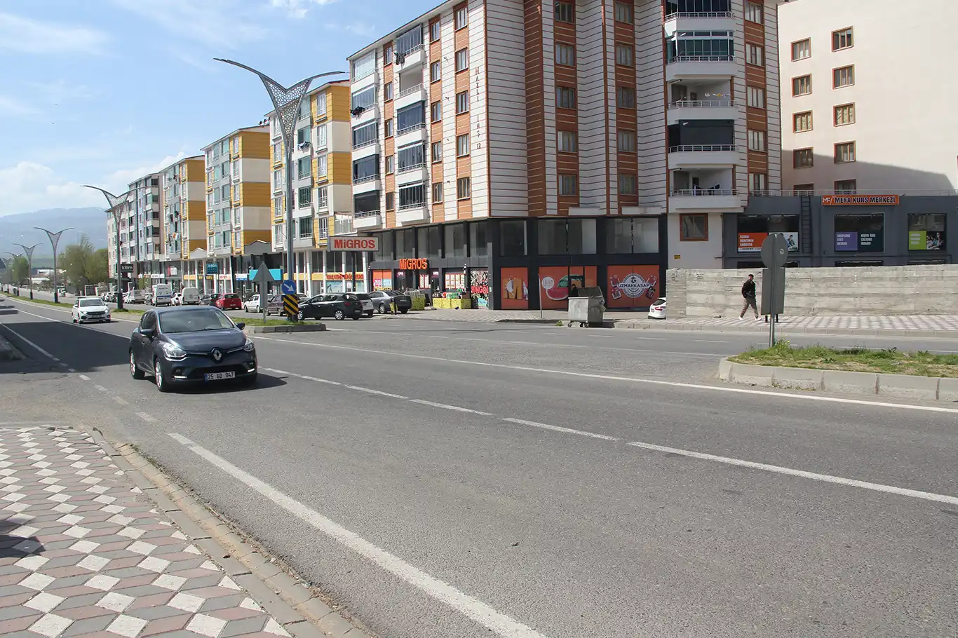 Bir ayda 6 kaza: Bingöl Caddesi’ne acil müdahale isteniyor Bir ayda 6 kaza: Bingöl Caddesi’ne acil müdahale isteniyor