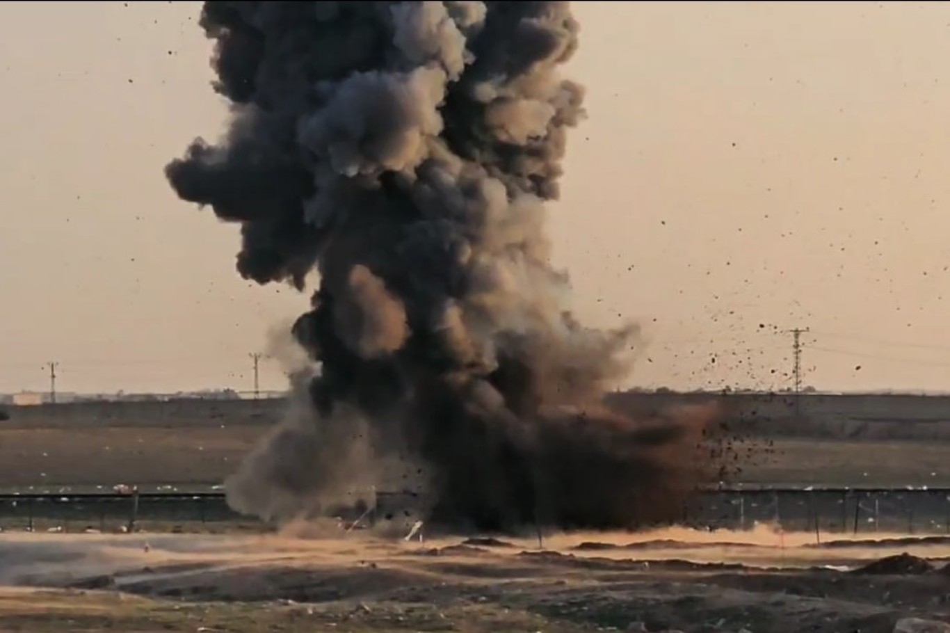 Suriye'den getirildiği tespit edilen 2 anti-tank mayını imha edildi Suriye'den getirildiği tespit edilen 2 anti-tank mayını imha edildi