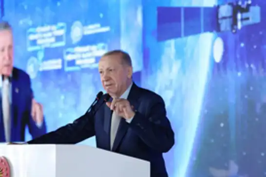 الرئيس أردوغان: "تركيا ترتقي إلى مصاف الدول الـ11 القادرة على تصنيع أقمار الاتصالات بفضل القمر الصناعي المحلي TÜRKSAT 6A""