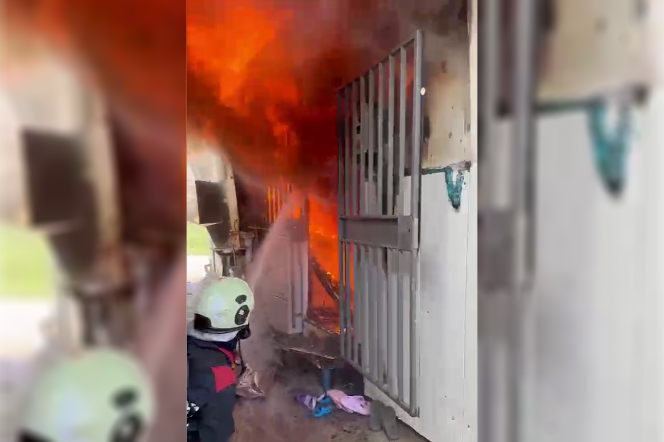 Bir ailenin ikamet ettiği konteyner alevler içerisinde kaldı Bir ailenin ikamet ettiği konteyner alevler içerisinde kaldı