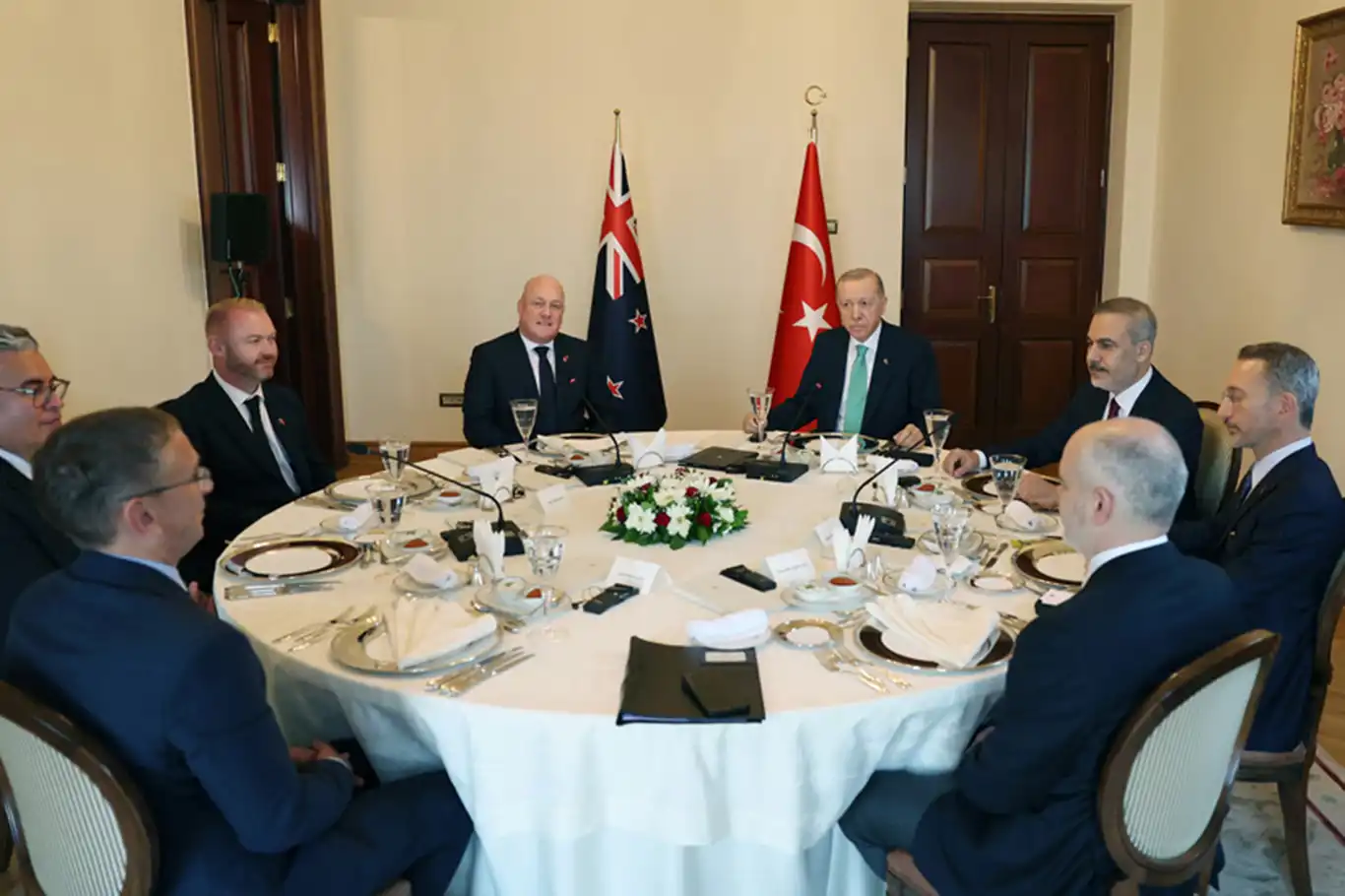 Cumhurbaşkanı Erdoğan, Yeni Zelanda Başbakanı Luxon ile görüştü Cumhurbaşkanı Erdoğan, Yeni Zelanda Başbakanı Luxon ile görüştü