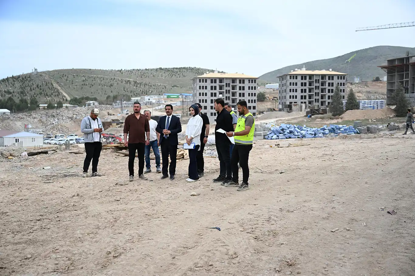 Malatya'da TOKİ'nin 865 konut ve 15 dükkânın yapım süreci devam ediyor Malatya'da TOKİ'nin 865 konut ve 15 dükkânın yapım süreci devam ediyor