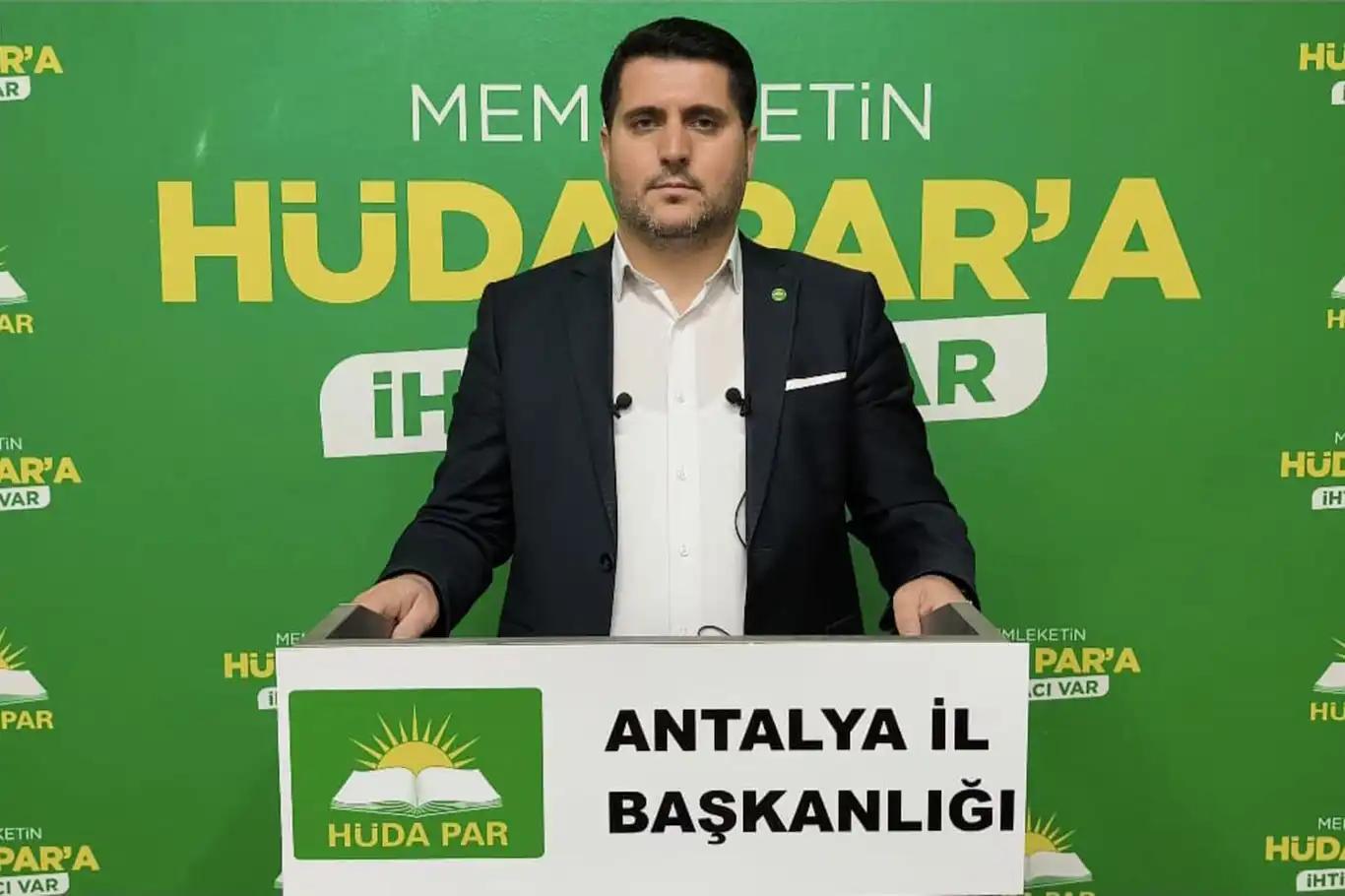 HÜDA PAR Antalya İl Başkanı Durmaz'dan, Büyükşehir Belediyesine hizmet eleştirisi 