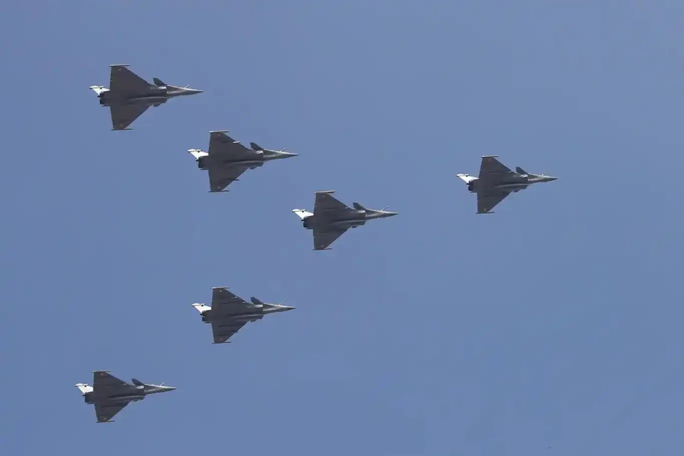 Hindistan ile Fransa arasında savaş uçağı anlaşması Hindistan ile Fransa arasında savaş uçağı anlaşması