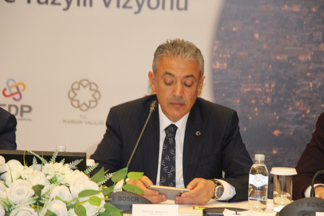 Mardin’de “Türkiye Sohbetleri” toplantısı düzenlendi Mardin’de “Türkiye Sohbetleri” toplantısı düzenlendi