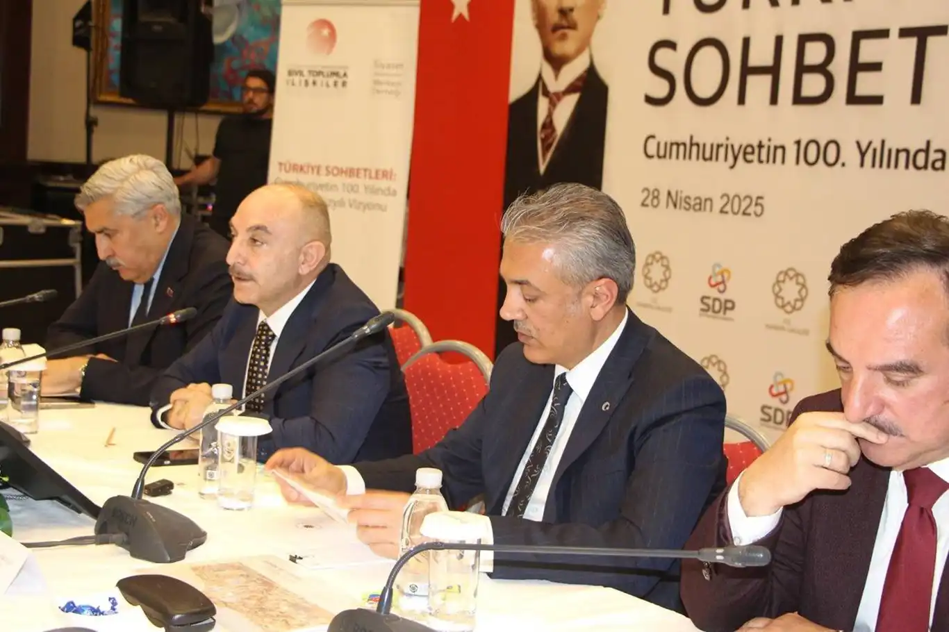 Mardin’de “Türkiye Sohbetleri” toplantısı düzenlendi 