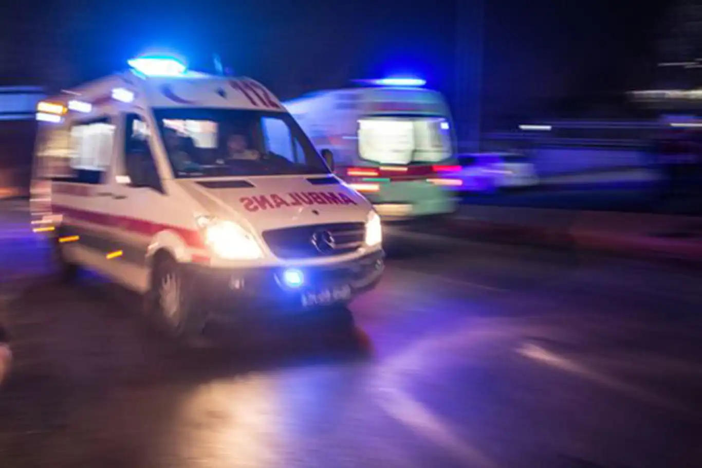 Nevşehir'de trafik kazası: 2 ölü, 2 yaralı Nevşehir'de trafik kazası: 2 ölü, 2 yaralı
