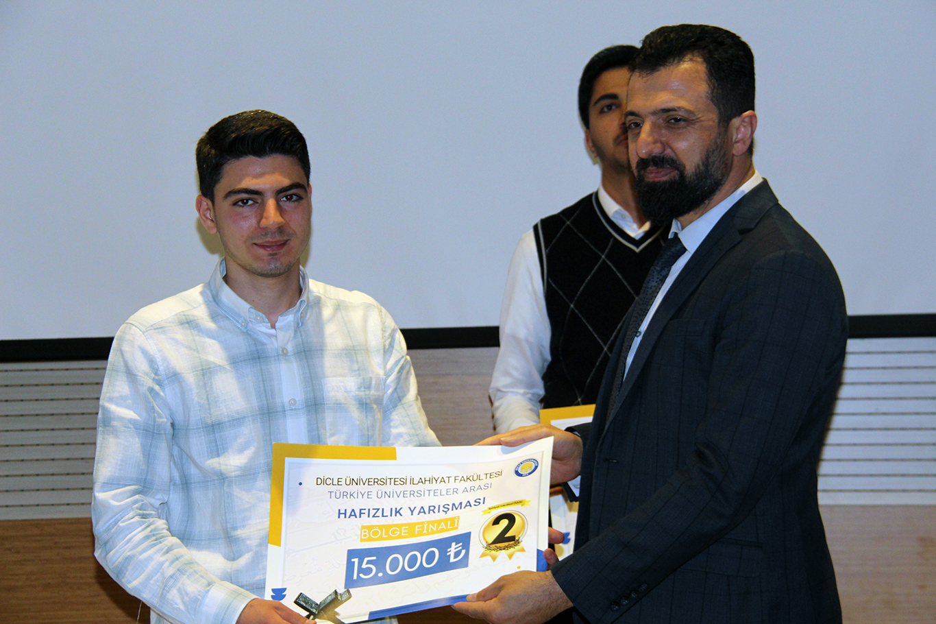 Üniversiteler arası hafızlık yarışmasının bölge finali Diyarbakır'da gerçekleşti