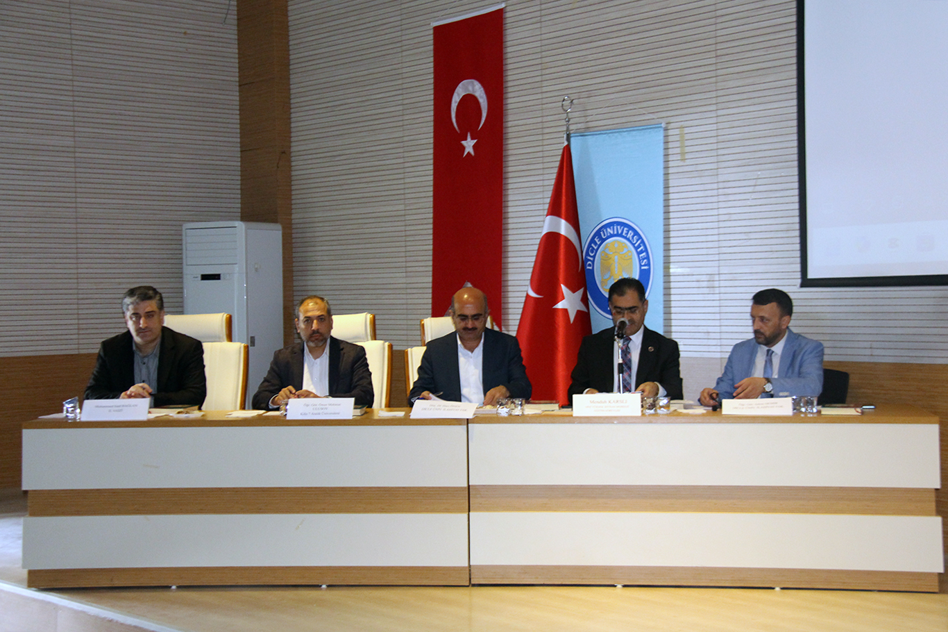 Üniversiteler arası hafızlık yarışmasının bölge finali Diyarbakır'da gerçekleşti