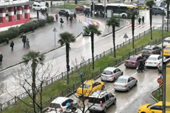 Yağışlı hava etkisini sürdürüyor