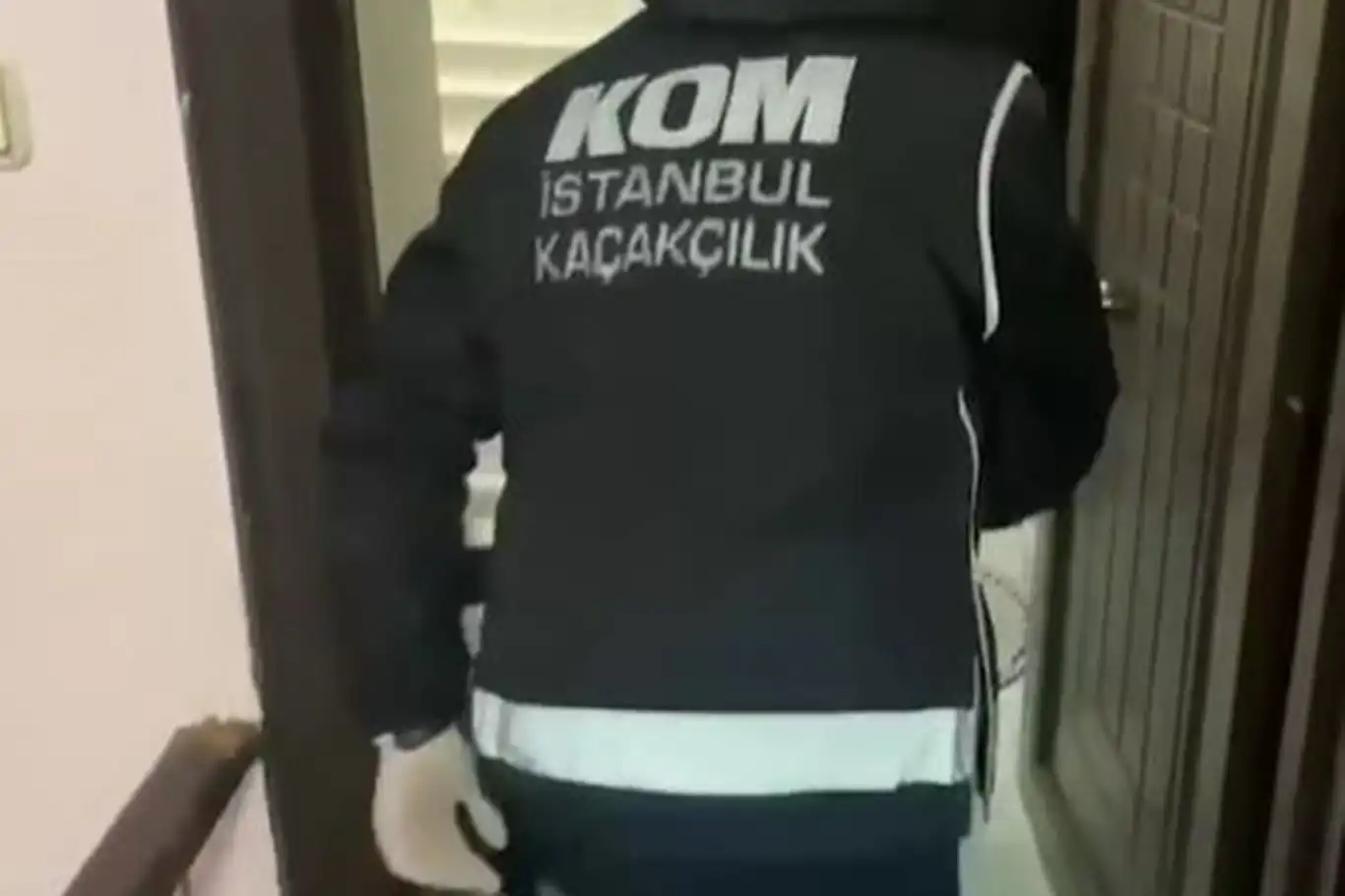 FETÖ'nün TUS kamplarına katılan 18 doktor gözaltında FETÖ'nün TUS kamplarına katılan 18 doktor gözaltında