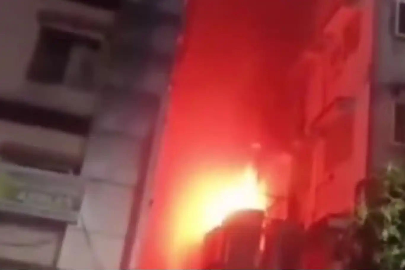 Deadly fire claims 14 lives at Kolkata Hotel in eastern India