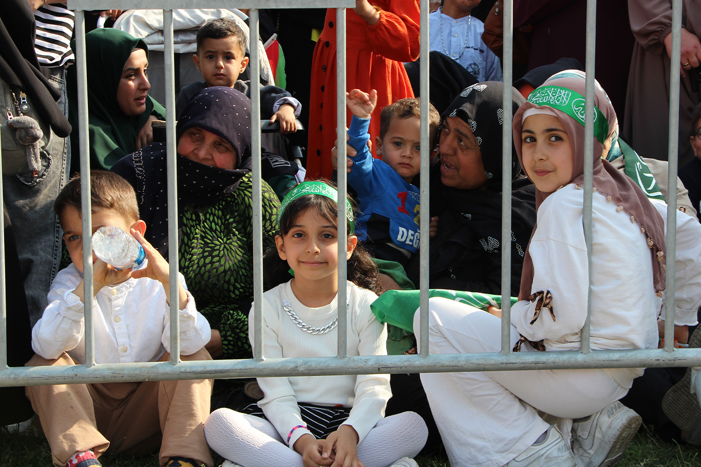 Mevlid-i Nebi etkinliğine katılan minik yüreklerden Gazze ve Peygamber sevgisi
